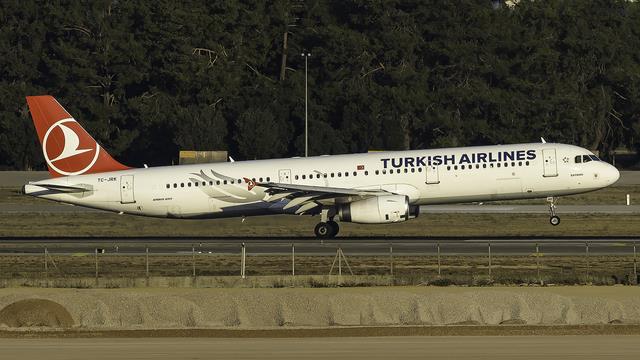 TC-JRK:Airbus A321:Turkish Airlines